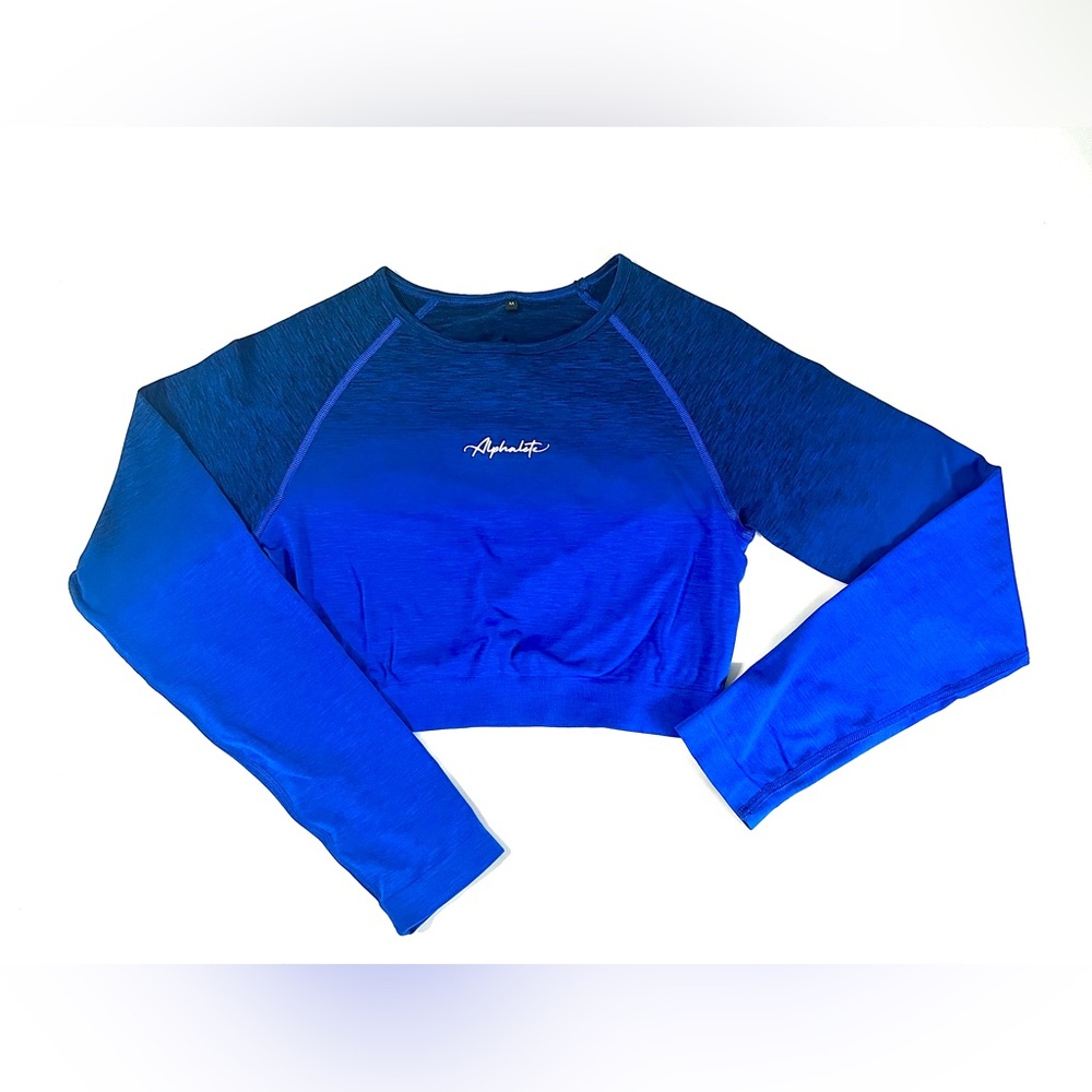 Alphalete Amplify Long Sleeve Crop